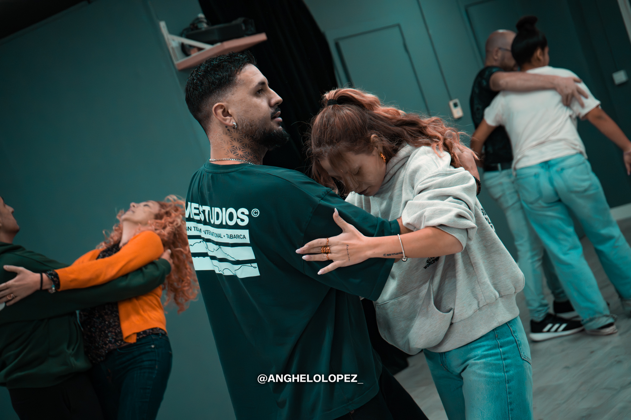Alumnas bailando en clase de baile Come to Dance